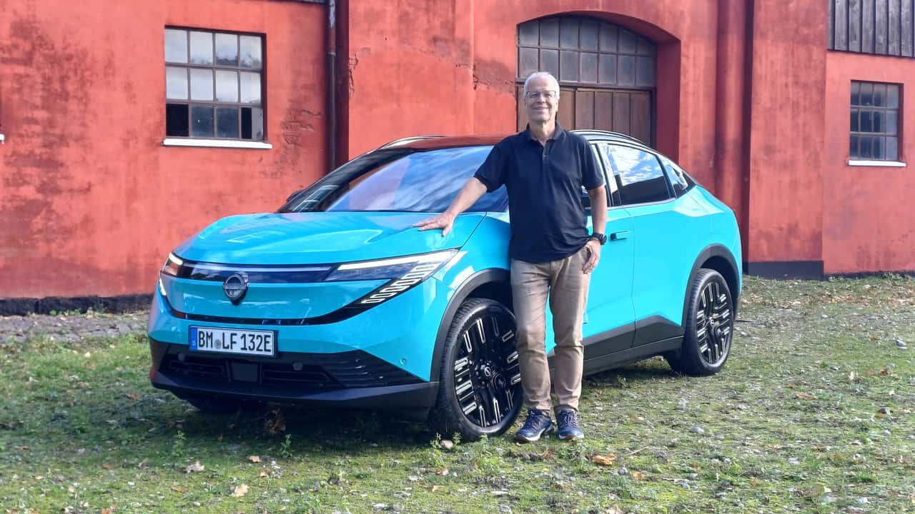 Nissan Leaf (2026) mit Autor Stefan Leichsenring