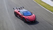 YangWang U9: ecco come va l'hypercar da 1300 CV che 
