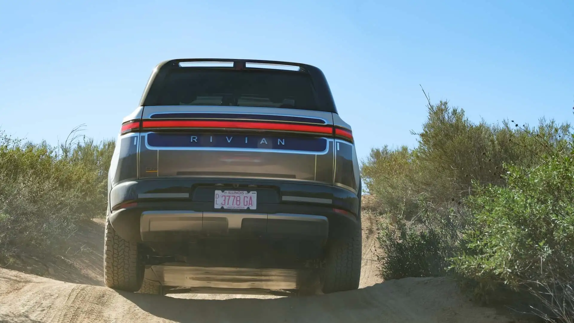https://cdn.motor1.com/images/mgl/pb9png/s1/2026-rivian-r2-prototype-drive.webp