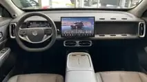 Leapmotor B10 na concessionária (BR)