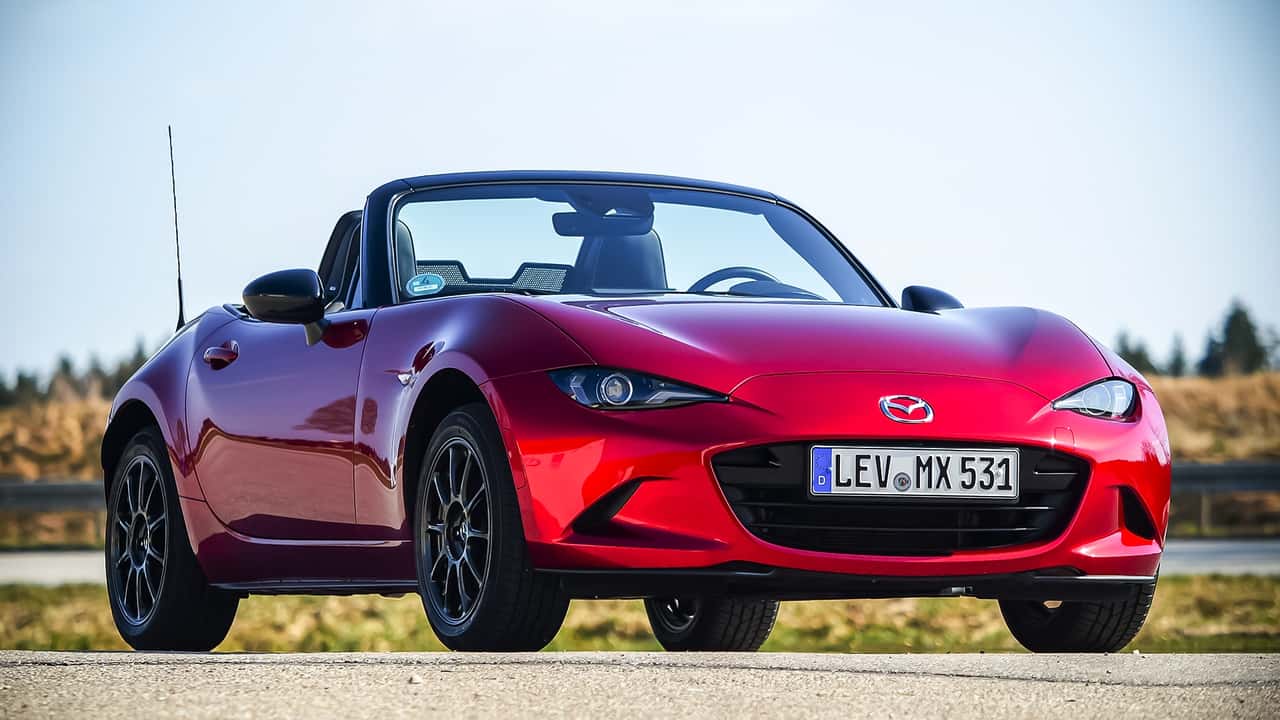 مازدا MX-5 (2026) هومورا 1.5 سكاي اكتيف جي قيد الاختبار
