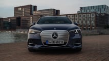 Mercedes Classe C EQ (2026), la prova di Motor1.com