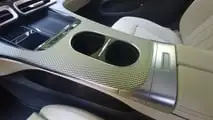 Mercedes C 400 4Matic Avantgarde (2026): Die Mittelkonsole