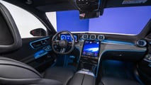 Mercedes Classe C restyling, gli interni e il bagagliaio