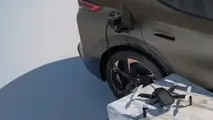 Cupra Tavascan (2026): O carro agora tem uma função V2L para carregar consumidores externos, como um drone aqui 