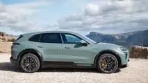 Porsche Cayenne Turbo Electric (2026) in Mysticgrünmetallic: Das Exterieur