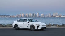 Novo Lexus ES 350h é lançado no Brasil