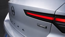 Opel Astra Sports Tourer Hybrid & Opel Astra Hybrid (2024)