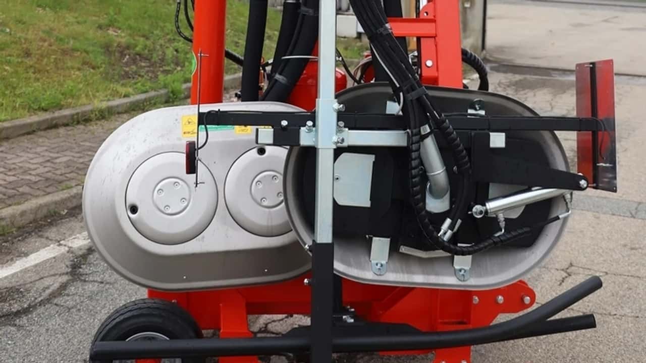 Omni: degogliatrice pneumatica vigneto 450R a Enovitis in Campo