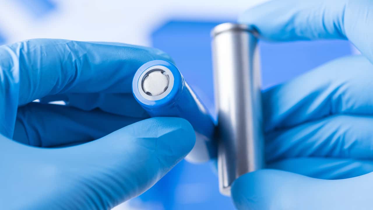 Un team di ricerca sa come riciclare batterie a basso costo