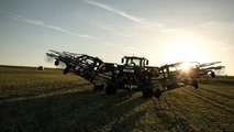 Fendt Former 14055 PRO: il nuovo ranghinatore a 4 giranti MY2023