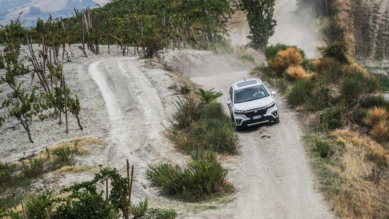 Suzuki S-Cross Hybrid 1.5 140 V