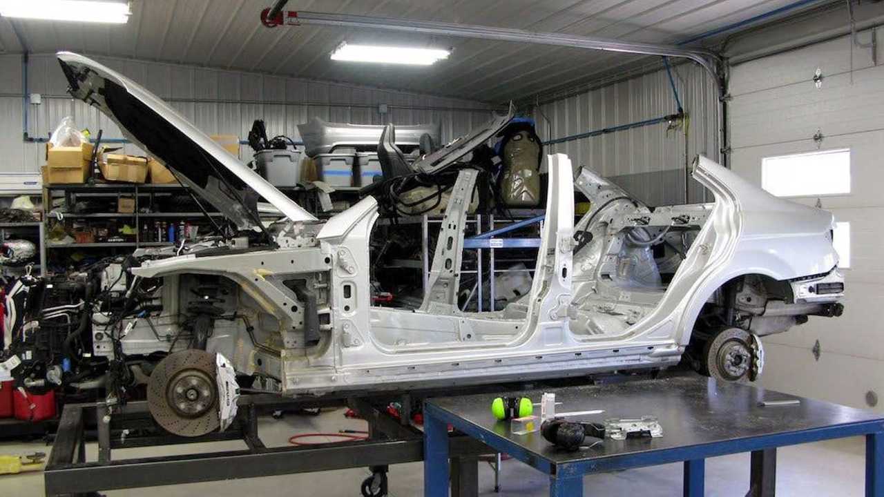 Il restomod della Mercedes 190E Evo II