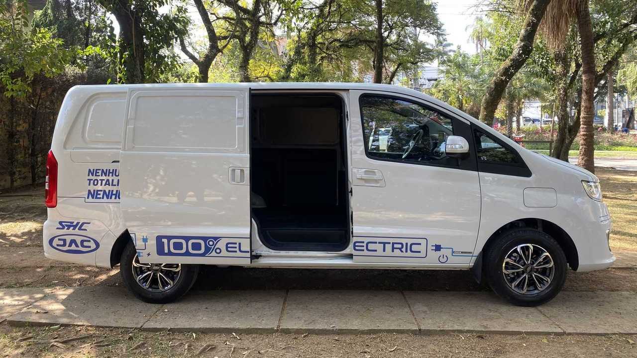 JAC E-JV 5.5 - furgão elétrico - externas (5)