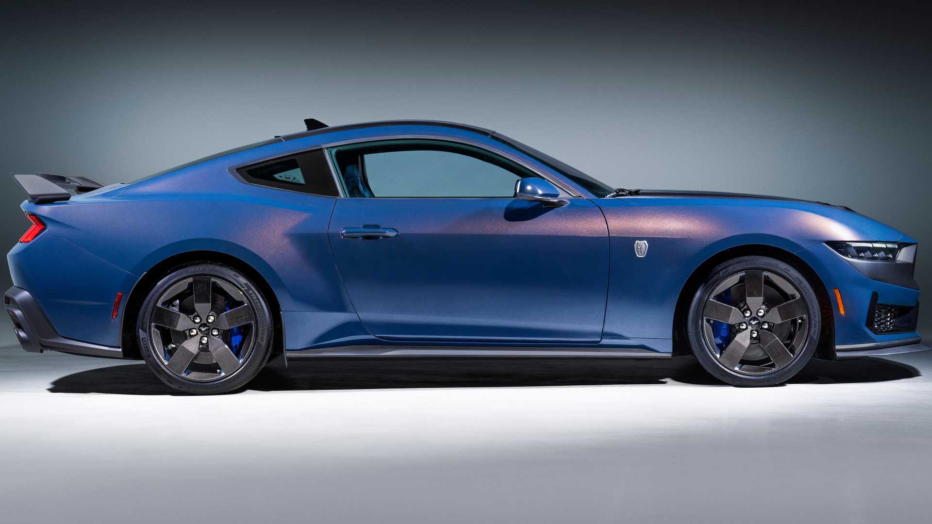 2024 Ford Mustang Dark Horse Reveals Lightweight 