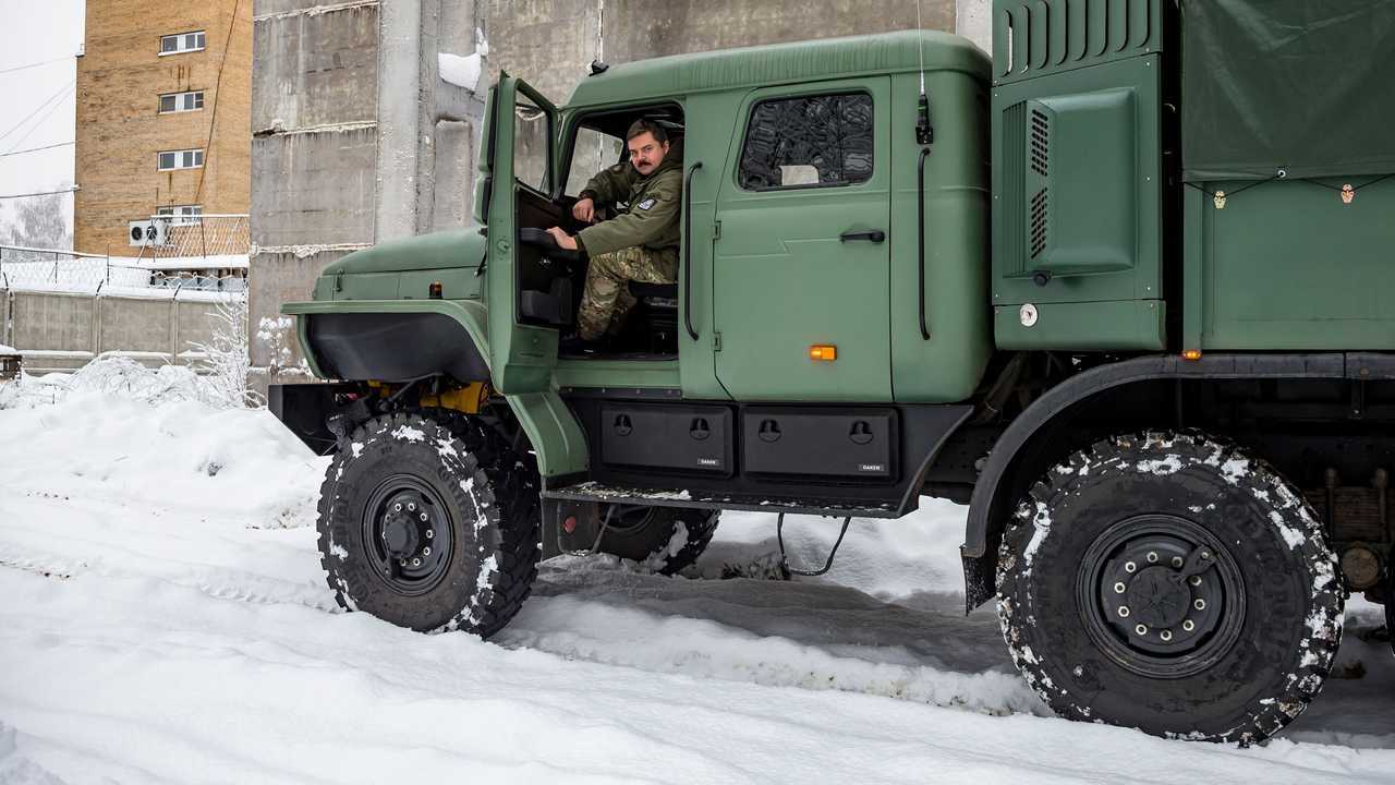 Barre Ural-TM, atterraggio nella cabina di pilotaggio