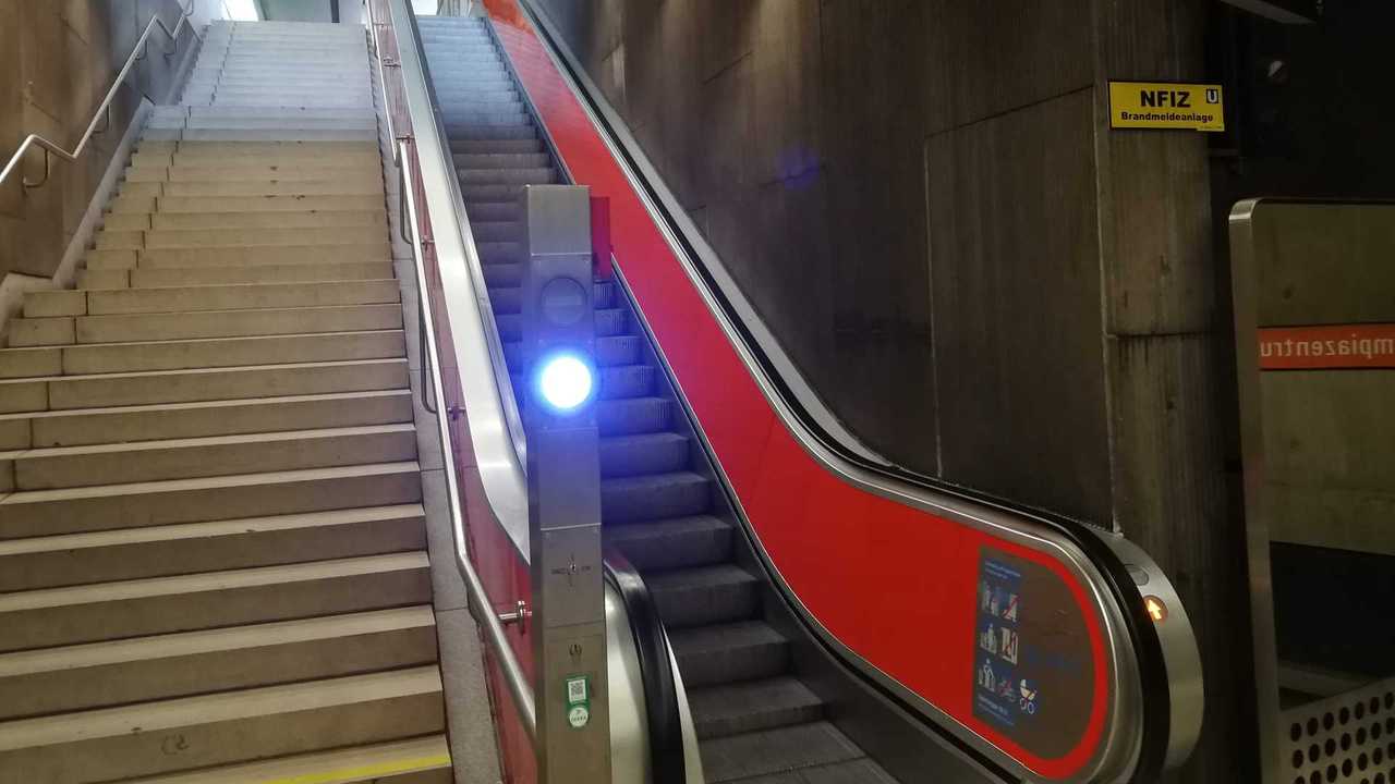 Метро Мюнхена, эскалатор