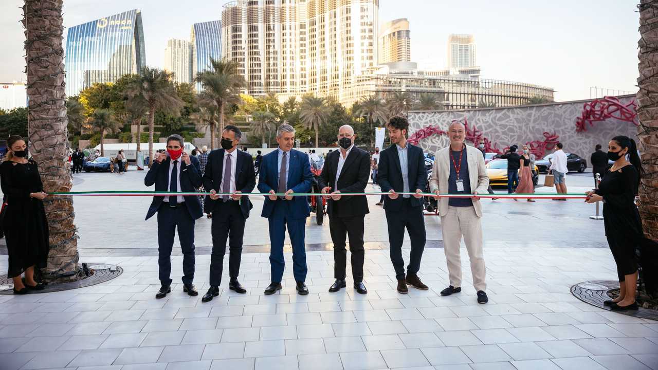 Foto - Motor Valley all'Opera di Dubai
