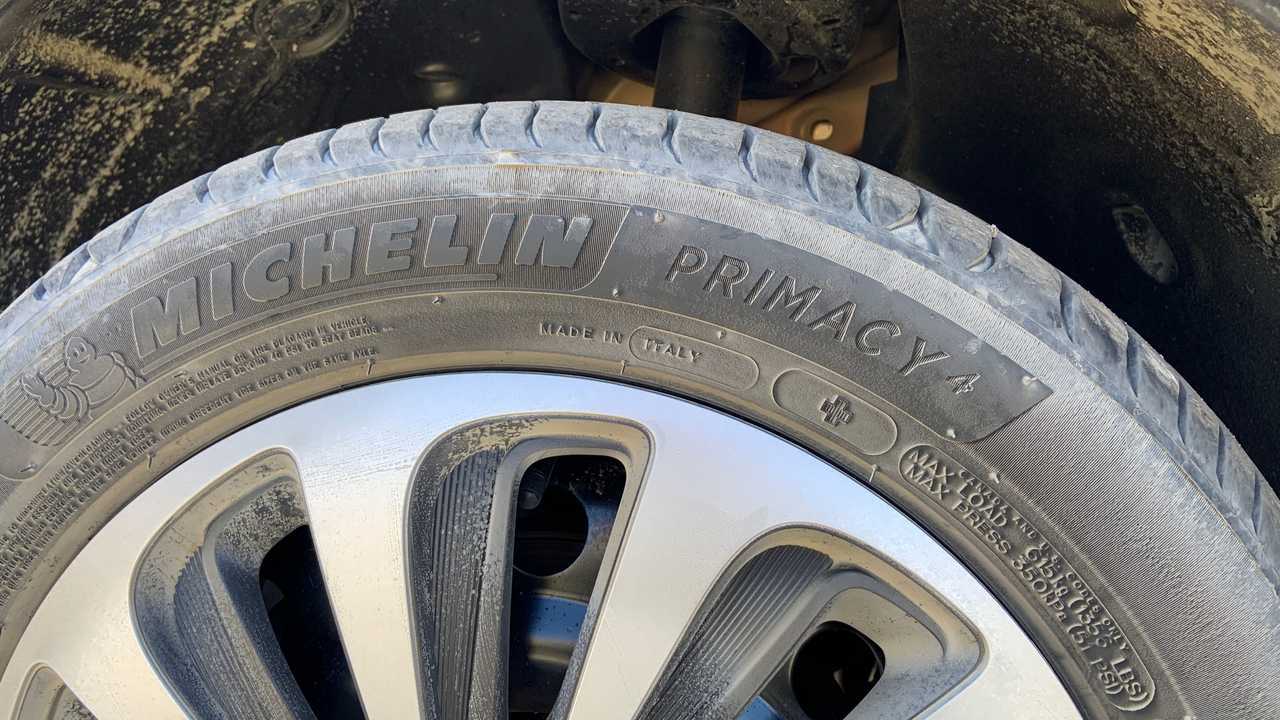Peugeot 2008 на шинах Michelin Primacy 4+