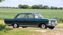 Unterwegs mit Sepp Herbergers Opel Rekord B (1966)