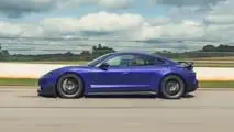 Il record a Road Atlanta della Porsche Taycan Turbo GT 2025