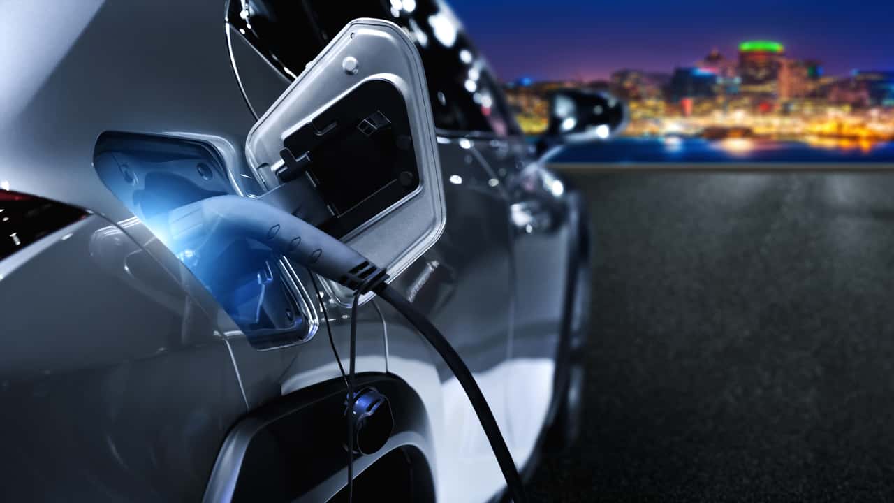 Auto elettrica: 1 italiano su 3 vuole comprarne una cinese