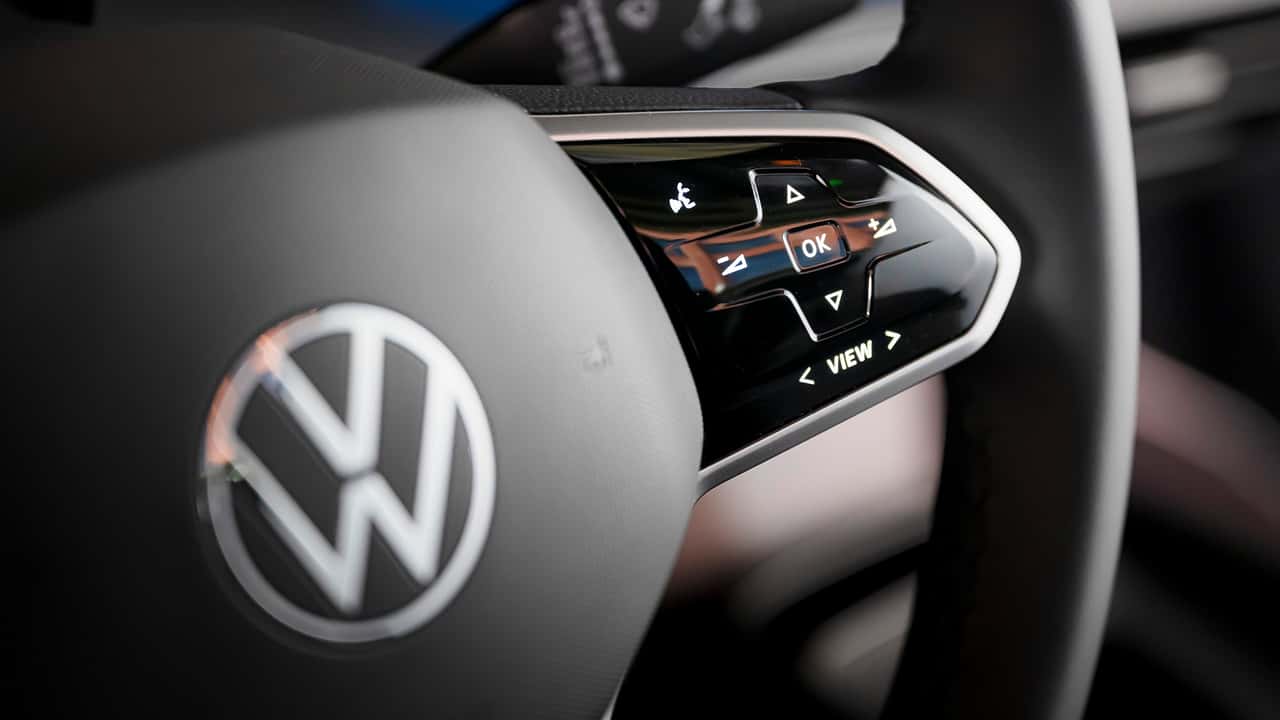 VW Capacitive Buttons Steering Wheel Hero