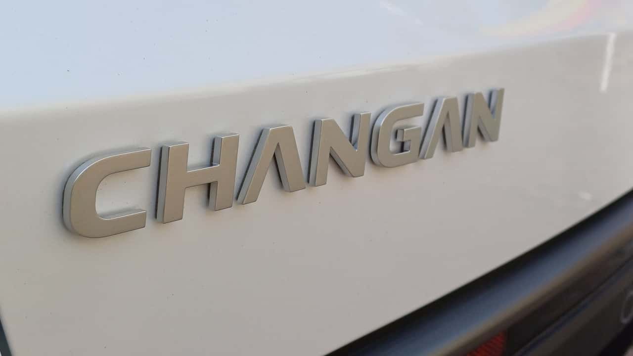 Changan Deepal S07 (2026): scritta del marchio sul retro