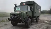 Unimog Ambulanzfahrzeug der Firma EMPL Fahrzeugwerk GmbH für die Bundeswehr