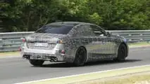 BMW M5 (G90) Facelift im Stil der Neuen Klasse als Erlkönig