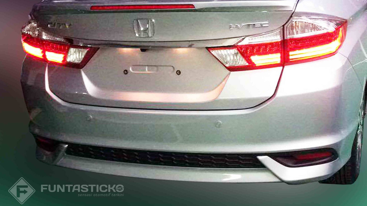 Honda City reestilizado (Funtasticko)