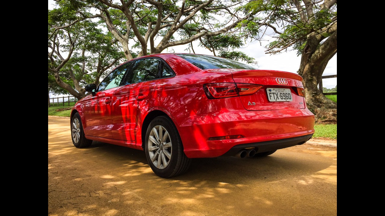 Garagem CARPLACE#4: A3 Sedan 1.4 - dinâmica e medições de desempenho
