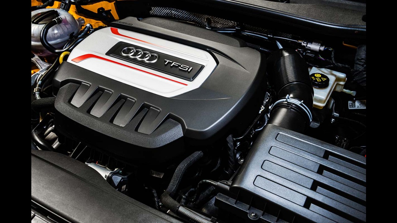 Teste CARPLACE: Audi TTS adiciona potência e tração na receita do cupê