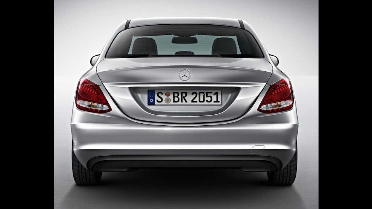 Mercedes Classe C ganha versão mais barata no Brasil por R$ 119,9 mil