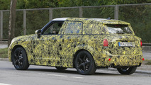 2017 MINI Countryman spy photo