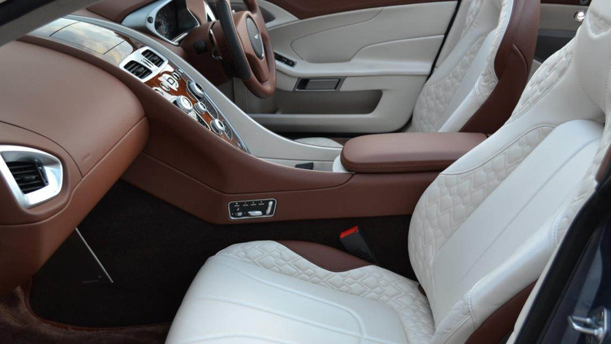 Aston Martin Vanquish Volante AM37