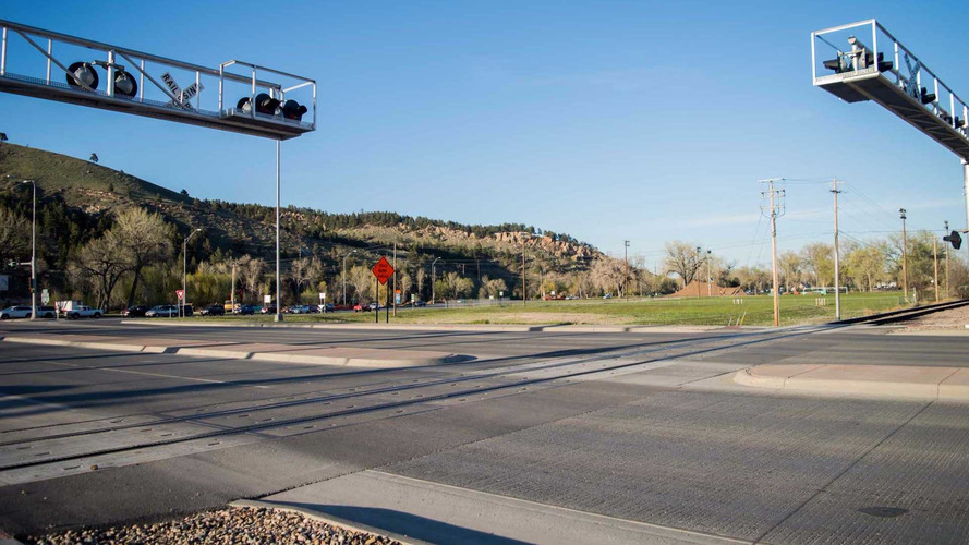 railroad-crossing2