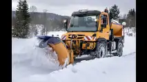 Neuer Mercedes Unimog U 323