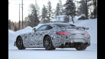 Erwischt: Mercedes-AMG GT-R
