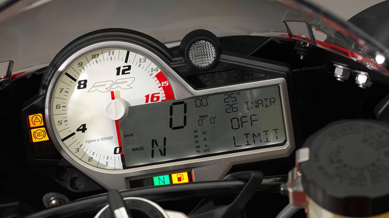 2015 BMW S1000RR First Ride: Don't Fear The Litre Bike