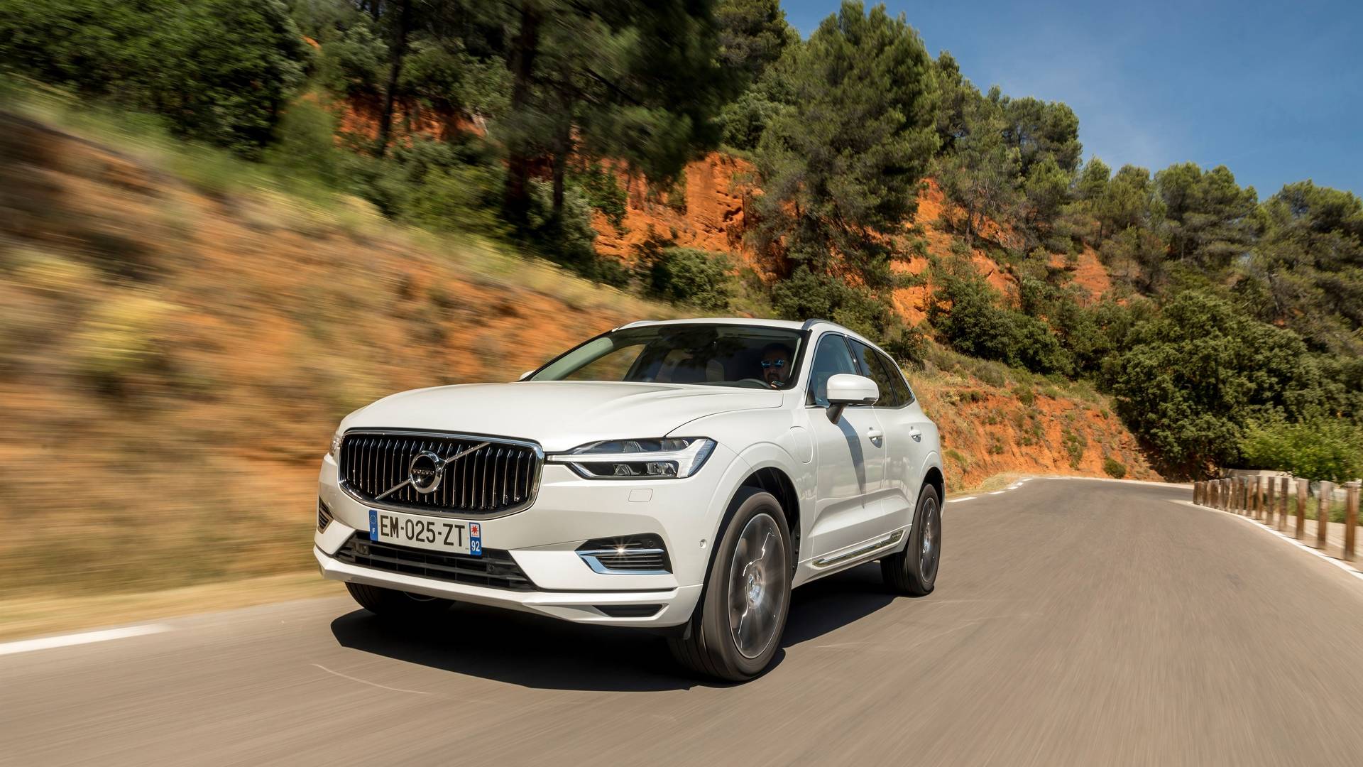Volvo XC60 T8 Twin Engine, l'ibrida plugin dall'anima sportiva