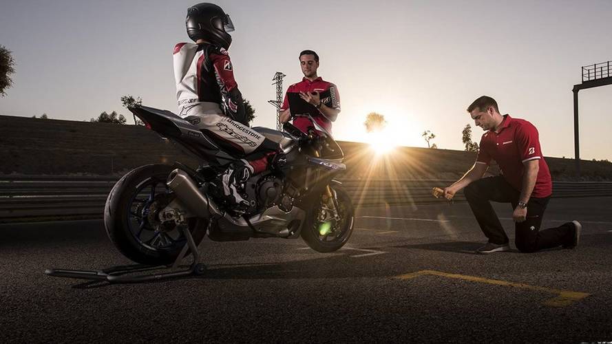 Bridgestone Battlax Racing R11