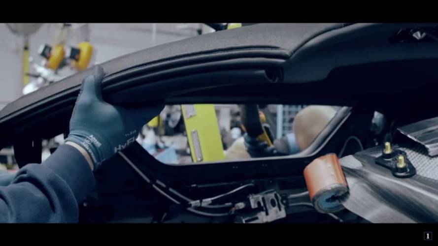 2018 BMW i8 Roadster teaser