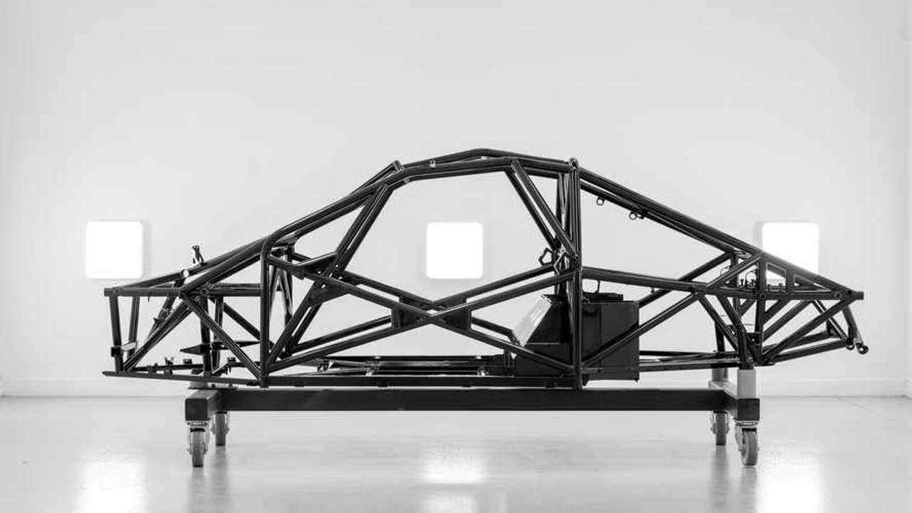 This is how the Brabham BT62 weighs less than 1000 kg