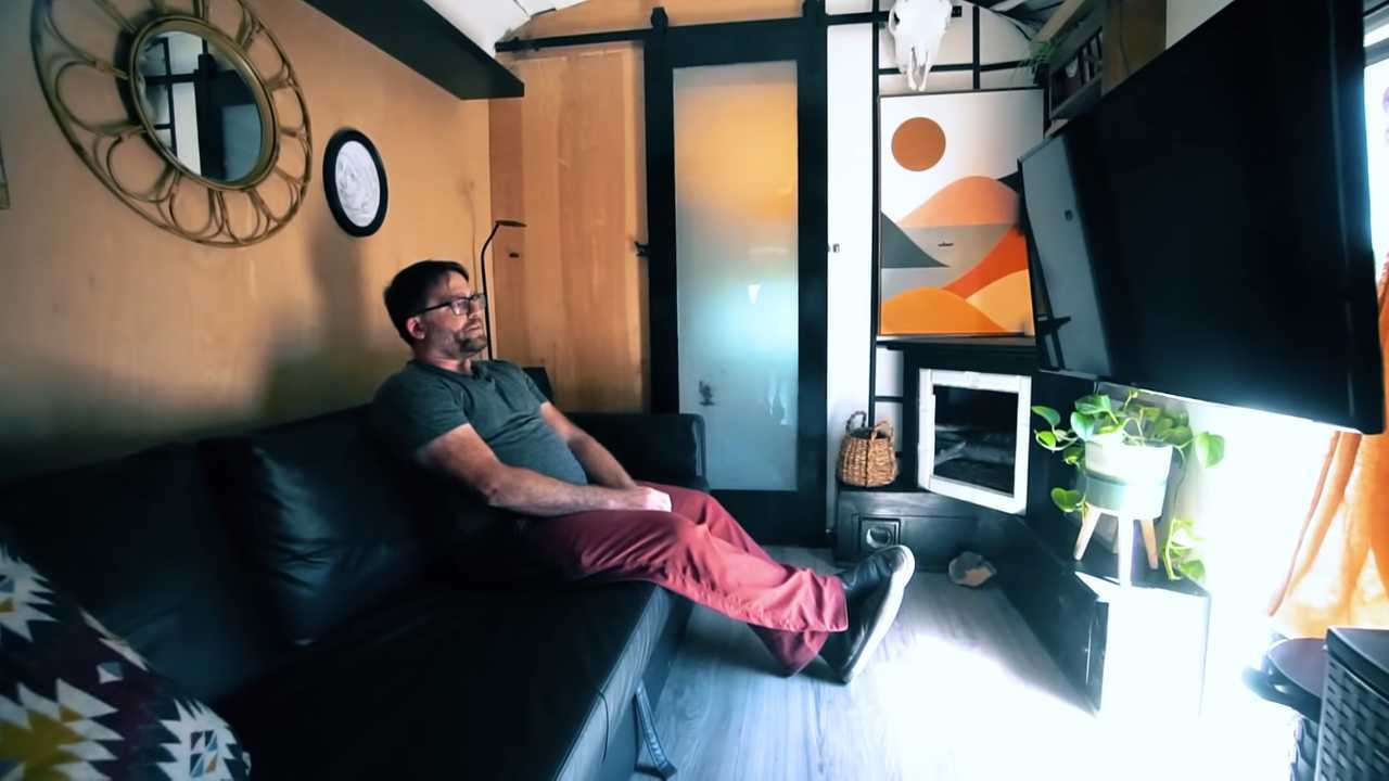 Broccolibus, autobús convertido en vivienda