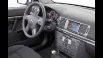 Opel peppt Mittelklasse auf: