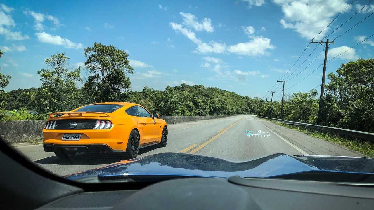Comparativo: Camaro 2019 x Mustang