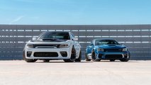 2020 Dodge Charger SRT Hellcat Widebody und 2020 Dodge Charger Scat Pack Widebody