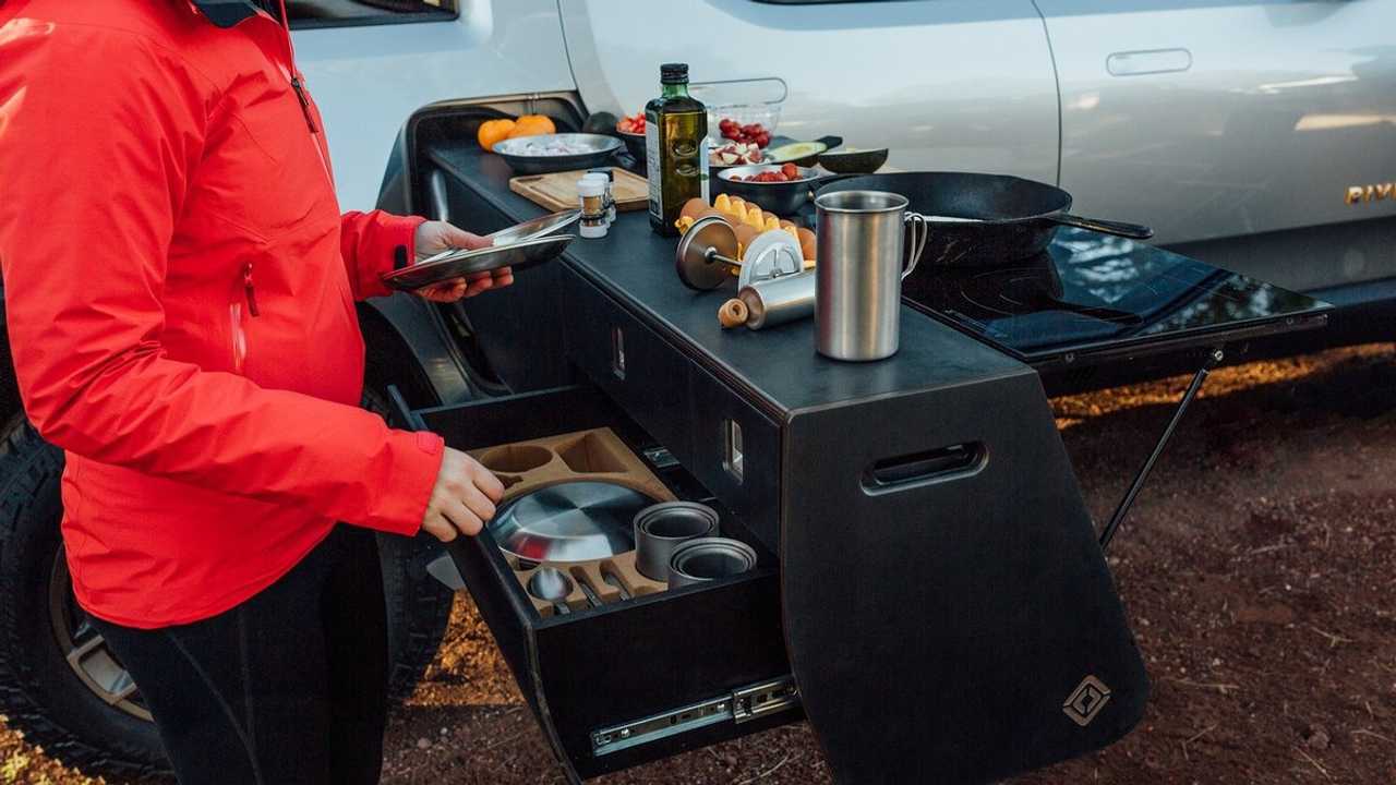 Rivian R1T Overland Conversion
