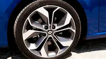 Yeni Renault Megane HB